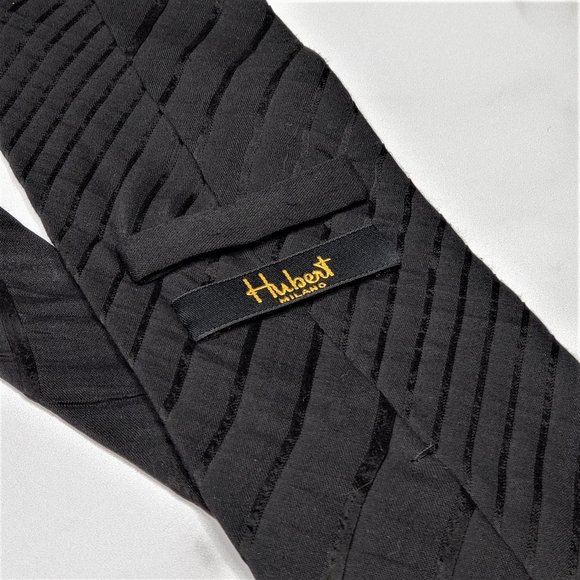 HUBERT MILANO Italian Made LUXURY Embossed Tie - Picture 2 of 3